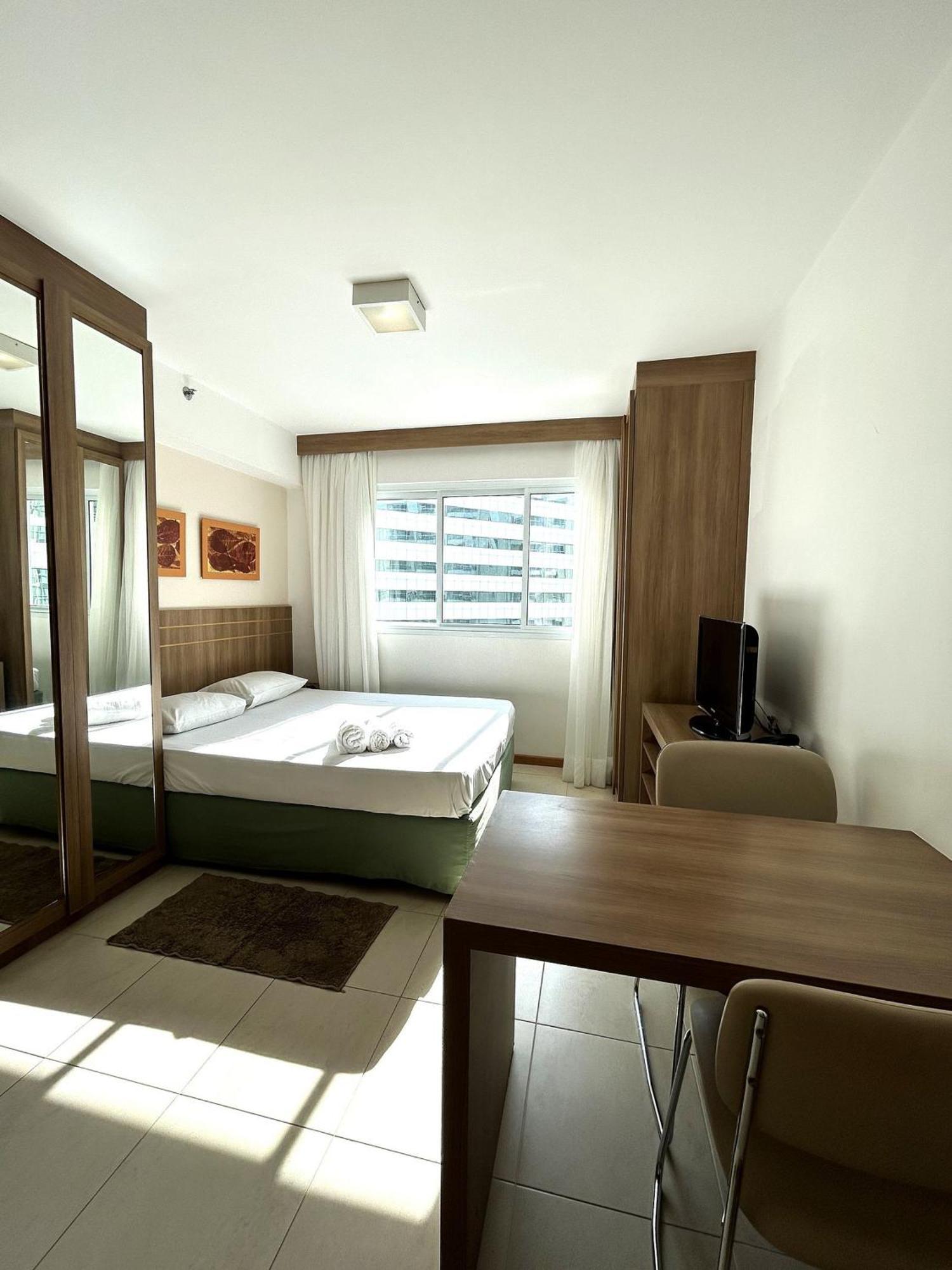 Sm1214 Flat Com Excelente Localizacao Em Regiao Central 브라질리아 외부 사진